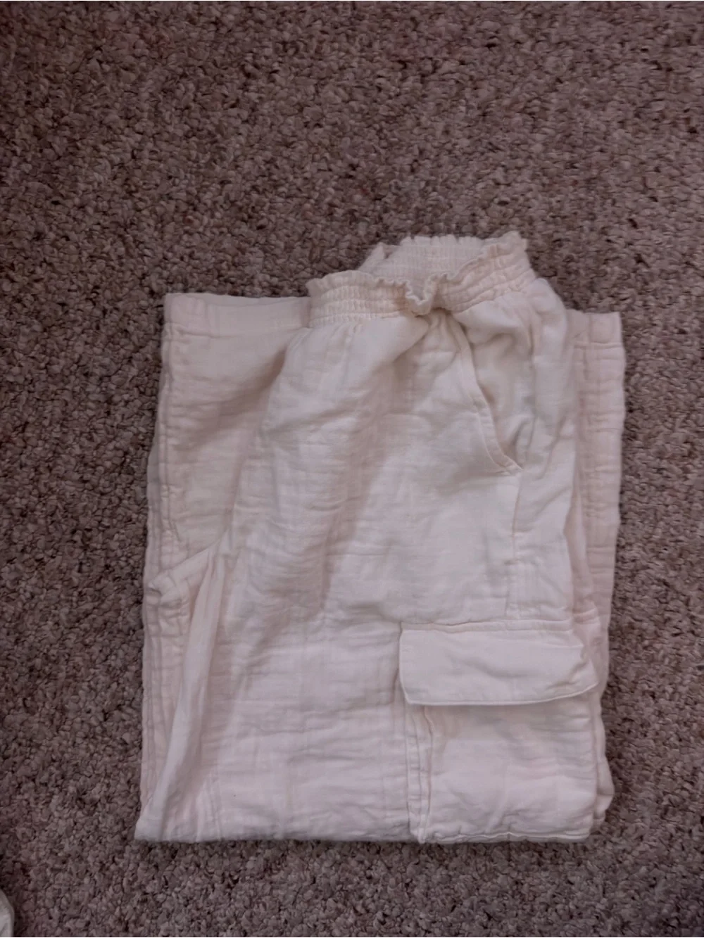 Old Navy lightweight cream